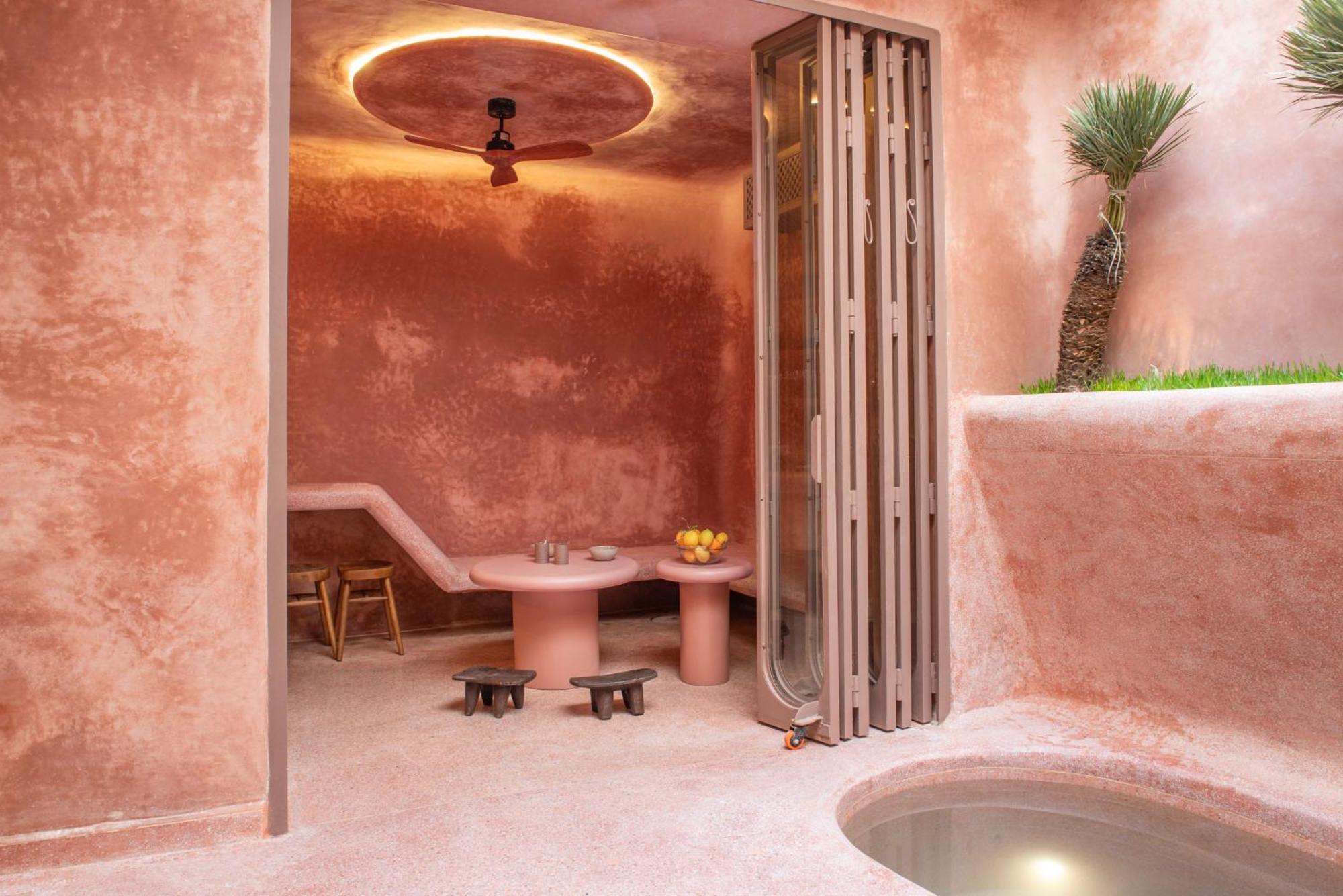 Brummell Medina Riad *