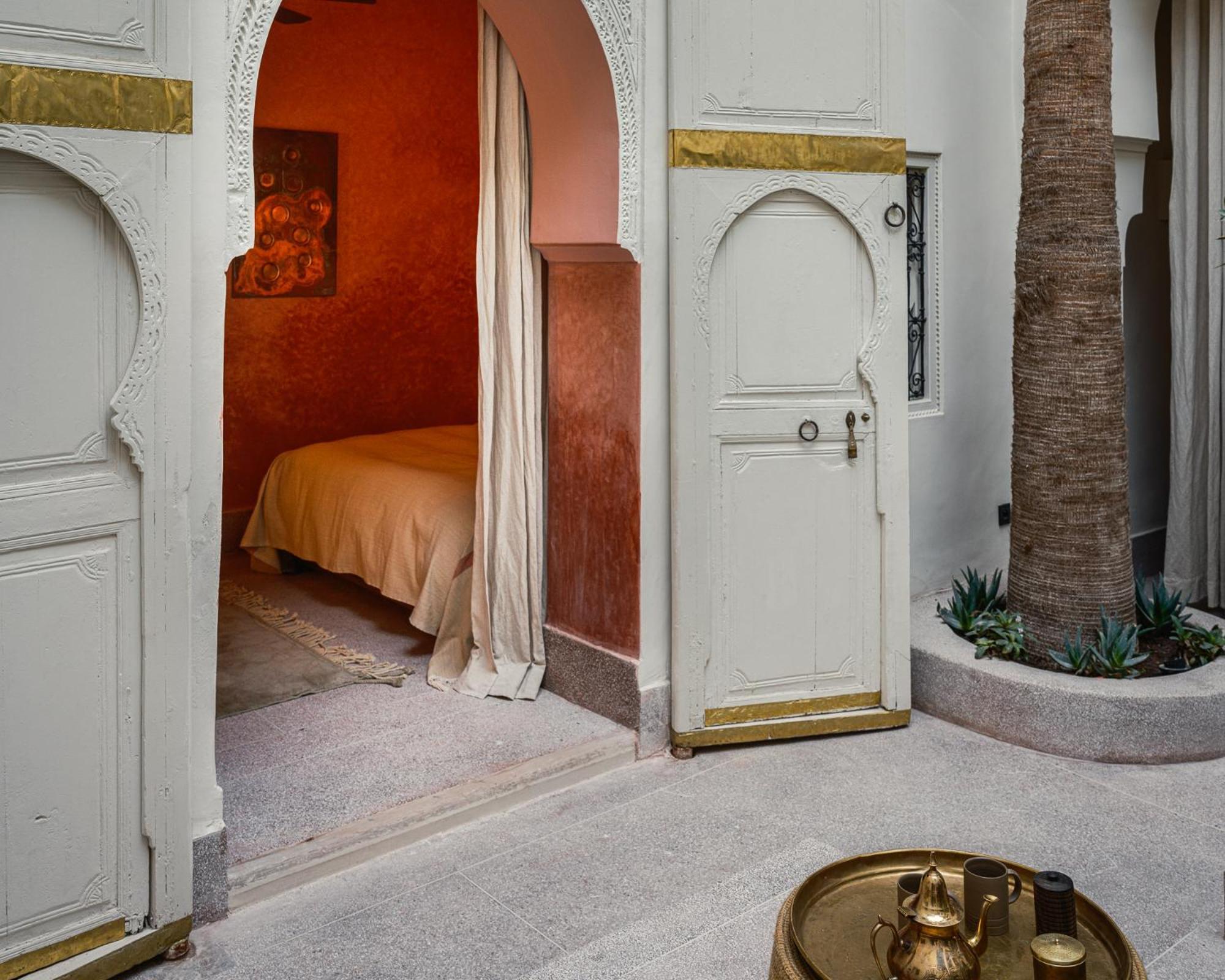 Brummell Medina Riad *