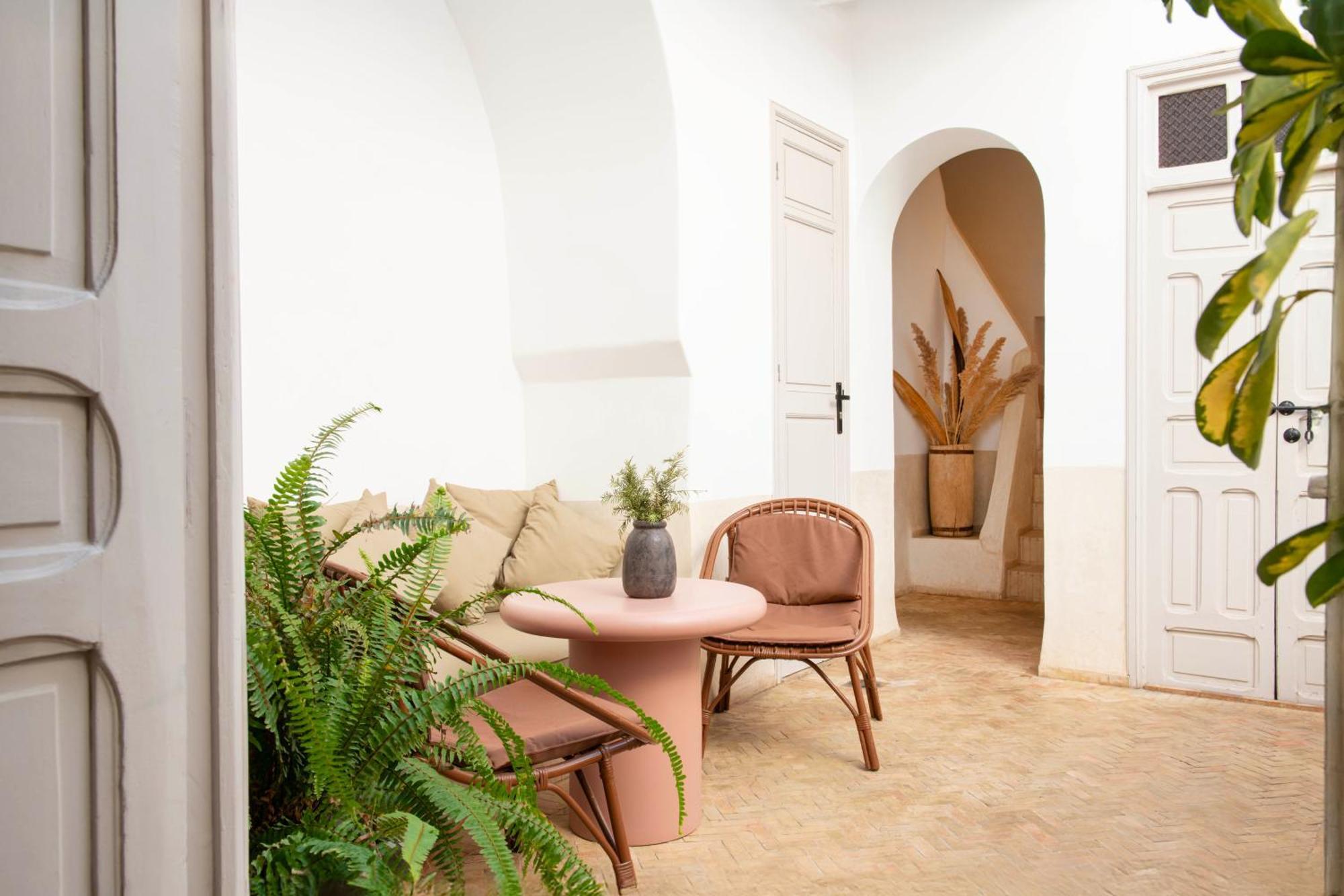 Riad Brummell Medina *